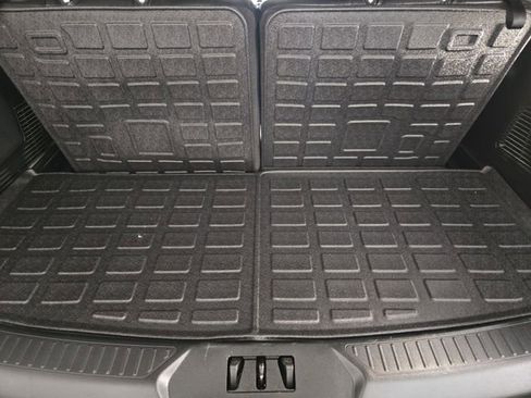 Used 2023 Ford Explorer ST w/ Equipment Group 401A AWD/4WD image 34