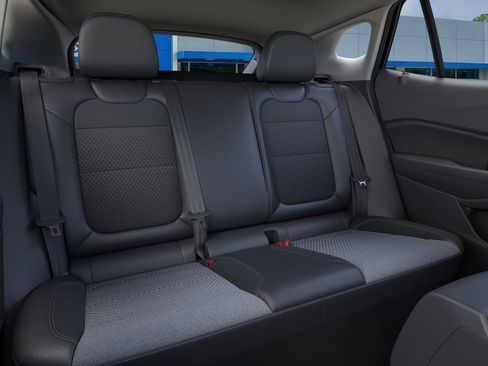 New 2026 Chevrolet Trax LT w/ Driver Confidence Package FWD image 17