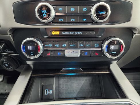 Used 2022 Ford F250 Lariat w/ Tremor Off-Road Package image 53