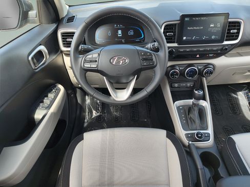 New 2026 Hyundai Venue SEL FWD image 11