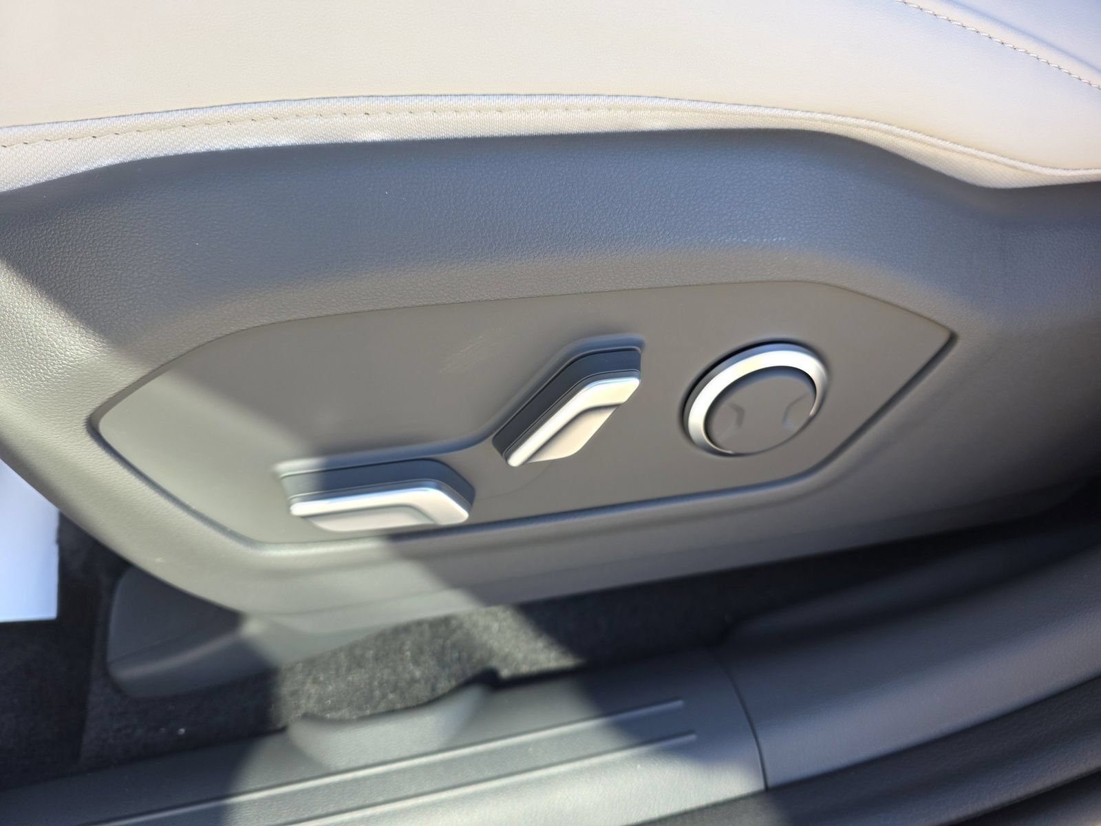 New 2026 Hyundai Santa Fe SEL FWD image 15