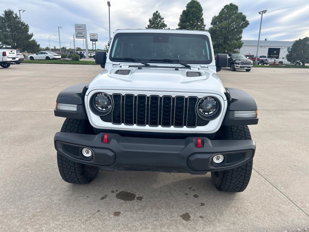 Used 2025 Jeep Wrangler Unlimited Rubicon AWD/4WD image 9