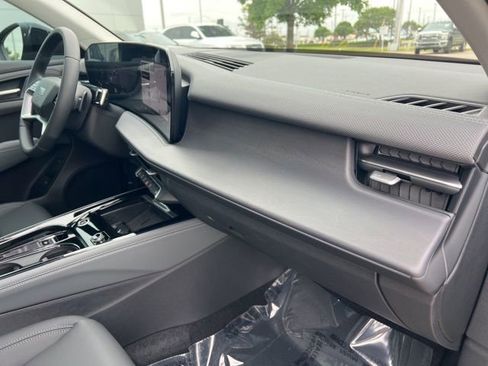 New 2026 Audi Q3 quattro 2.0T AWD/4WD image 32