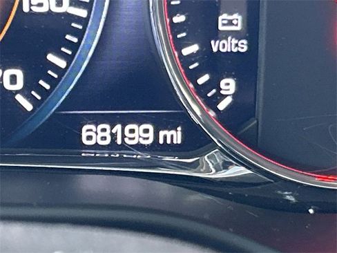 Used 2019 GMC Acadia Denali image 10