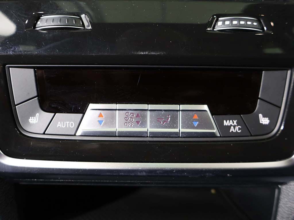 Used 2023 BMW X5 xDrive40i w/ Premium Essential Package AWD/4WD image 61