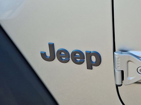 Certified 2023 Jeep Wrangler Unlimited w/ Cold Weather Group image 29