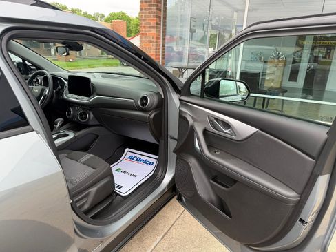 Used 2024 Chevrolet Blazer LT w/ Convenience Package FWD image 12