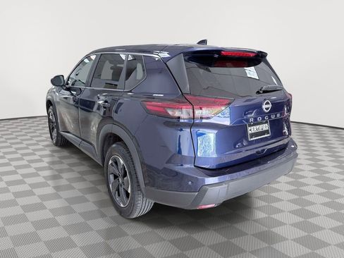 Used 2026 Nissan Rogue SV AWD/4WD image 5