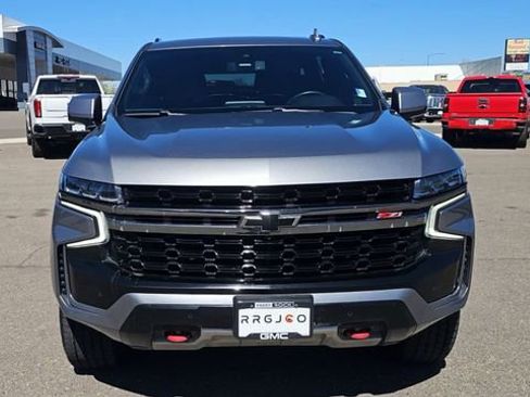 Used 2022 Chevrolet Suburban Z71 w/ Luxury Package AWD/4WD image 3