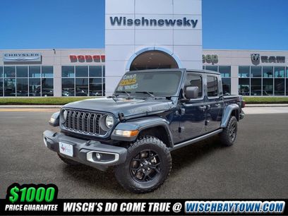 Used 2025 Jeep Gladiator Sport