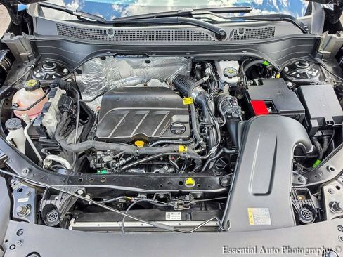 Used 2025 Chevrolet Trax RS w/ Driver Confidence Package FWD image 23
