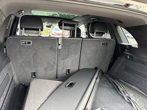 Used 2024 Porsche Cayenne S image 60