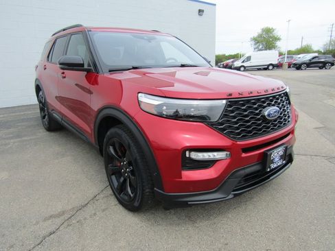 Used 2020 Ford Explorer ST w/ ST Street Pack AWD/4WD image 7