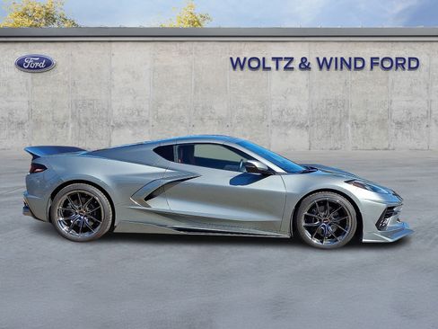 Used 2022 Chevrolet Corvette Stingray Coupe w/ 1LT RWD image 7
