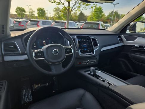 Used 2024 Volvo XC90 B5 Core image 12