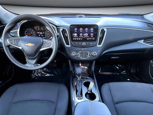 Used 2024 Chevrolet Malibu LT image 7
