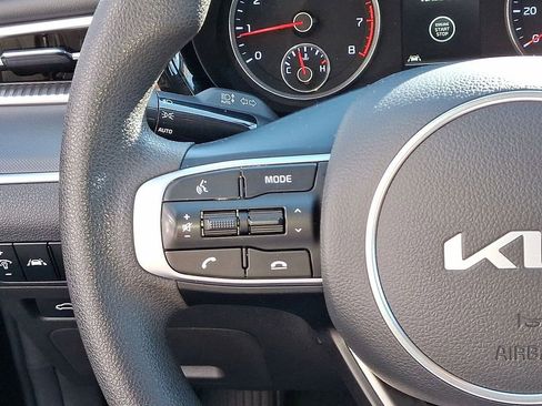 Used 2023 Kia K5 LXS image 17