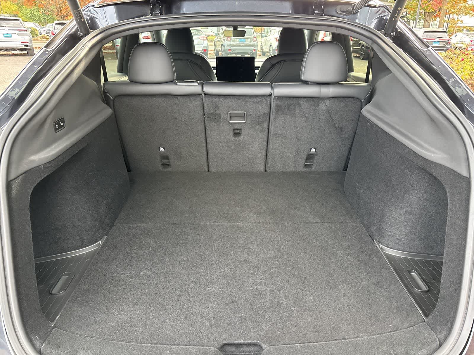 Used 2026 Tesla Model Y AWD image 8