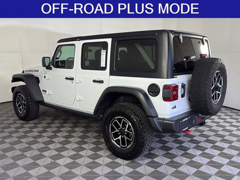 Used 2024 Jeep Wrangler Unlimited Rubicon AWD/4WD image 7