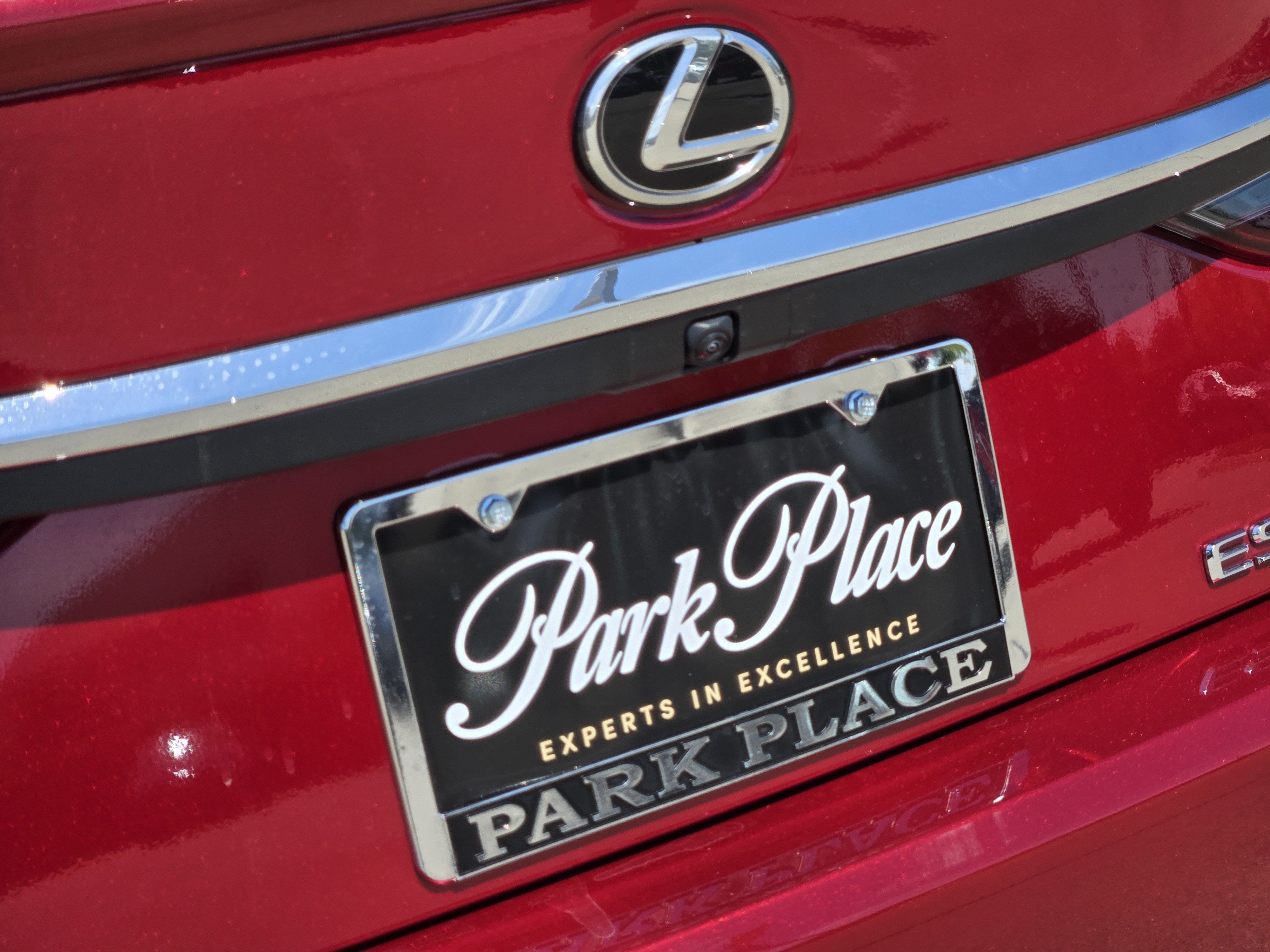 Used 2025 Lexus ES 300h w/ Premium Package FWD image 18
