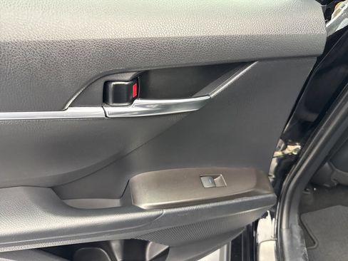 Used 2022 Toyota Camry SE FWD image 35