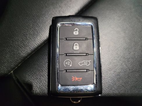 Used 2023 Jeep Grand Cherokee 4WD 4xe image 32