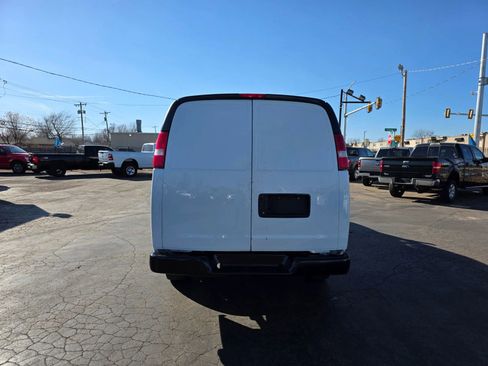 Used 2019 Chevrolet Express 2500 Extended w/ Driver Convenience Package image 24