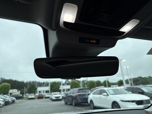 Certified 2025 Honda Accord Touring image 27