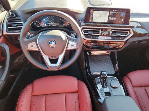 Used 2024 BMW X3 xDrive30i w/ Convenience Package image 11