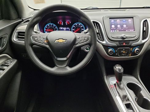 Used 2021 Chevrolet Equinox LS w/ LS Convenience Package FWD image 22