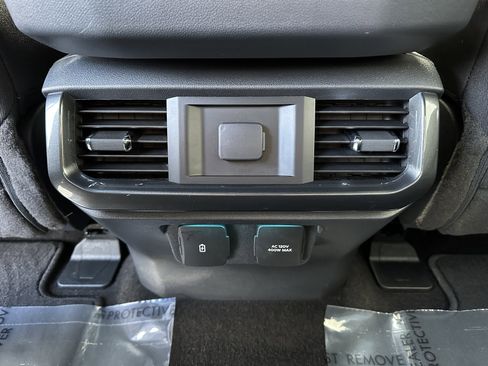 Used 2022 Ford F150 XLT w/ Equipment Group 302A High image 15