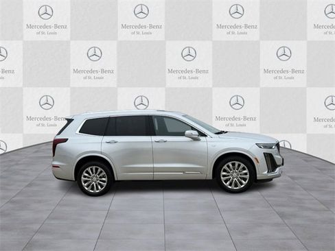 Used 2020 Cadillac XT6 Premium Luxury image 2