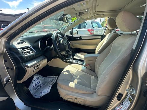 Used 2019 Subaru Outback 2.5i Premium w/ Popular Package #2 AWD/4WD image 18