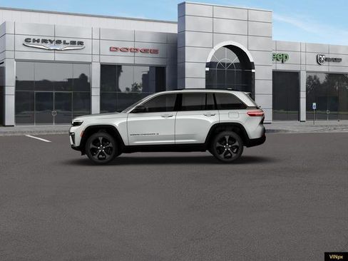 New 2026 Jeep Grand Cherokee Limited image 3