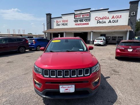 Used 2020 Jeep Compass Latitude FWD image 2