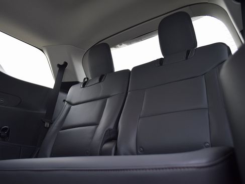 New 2026 Ford Explorer Active w/ Active Comfort Package image 21