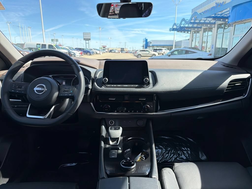 Used 2023 Nissan Rogue SL AWD/4WD image 14