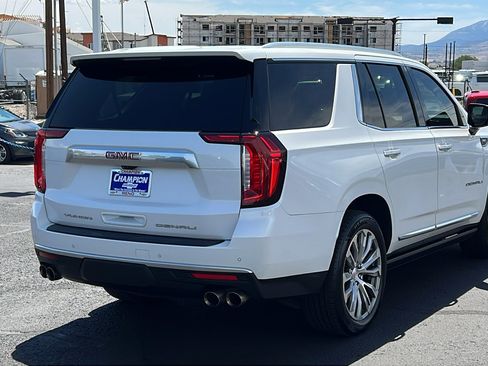 Certified 2022 GMC Yukon Denali w/ Denali Ultimate Package AWD/4WD image 5