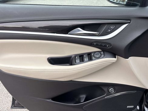 Used 2020 Buick Enclave Premium w/ LPO, Luxury Package image 12