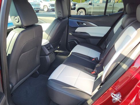 New 2026 Chevrolet Equinox EV LT image 7