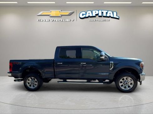 Used 2017 Ford F250 Lariat w/ Lariat Ultimate Package AWD/4WD image 6