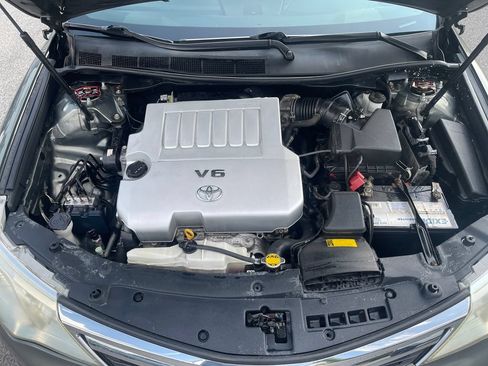 Used 2012 Toyota Camry XLE FWD image 12