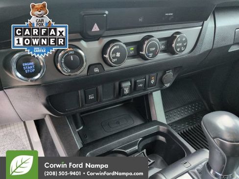 Used 2020 Toyota Tacoma TRD Off-Road AWD/4WD image 17