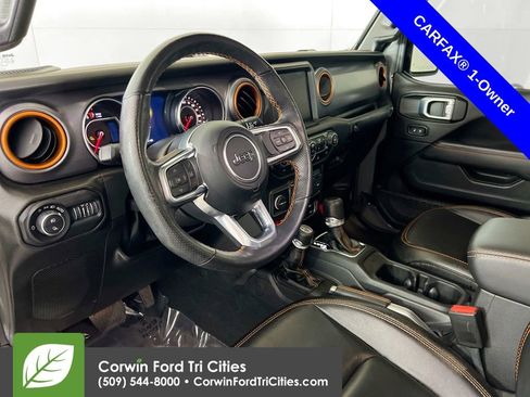 Used 2022 Jeep Gladiator Mojave w/ Cold Weather Group AWD/4WD image 3