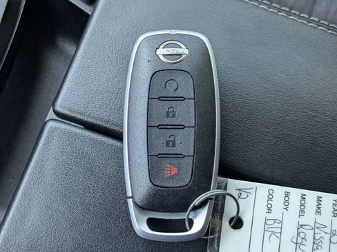 Used 2023 Nissan Rogue SV AWD/4WD image 32