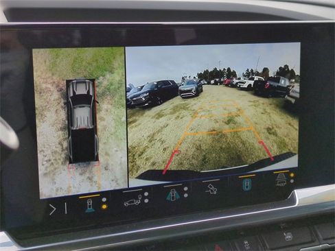 Used 2025 Chevrolet Silverado 3500 LT w/ All Star Edition image 17