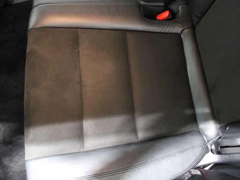 Used 2019 Jeep Grand Cherokee Altitude AWD/4WD image 17