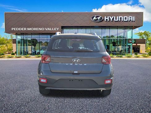 New 2026 Hyundai Venue SEL image 4