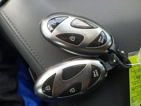 Used 2024 Hyundai Sonata SEL FWD image 8
