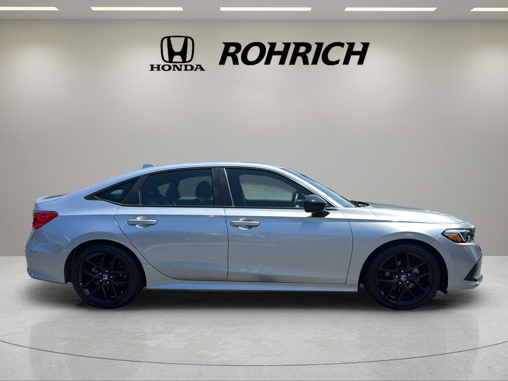 Used 2023 Honda Civic Sport image 5